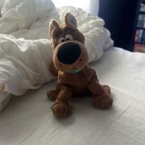 Vintage Scooby Doo Cartoon Network Sitting Plush Toy
